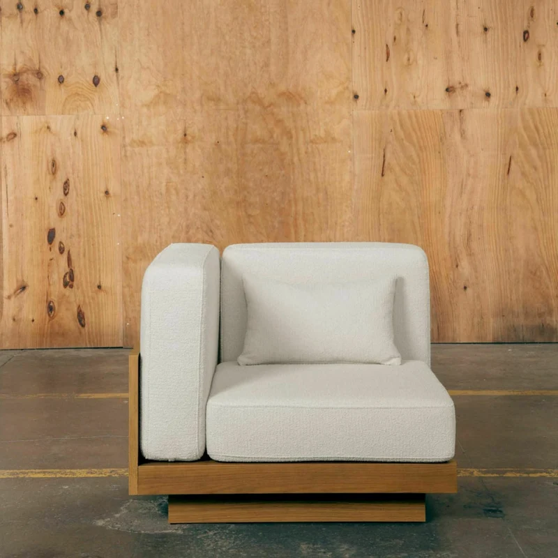 Fauteuil d'angle d'extérieur en Iroko et bouclette Crème Georges - Gabrielle Paris
