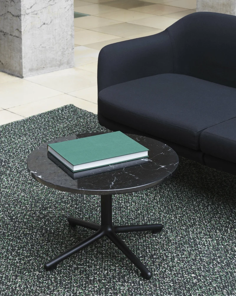Table basse en aluminium noir et en marbre 70 cm Lunar Marble - Normann Copenhagen