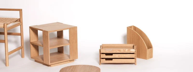 Table d'appoint en chêne Merge - Hübsch