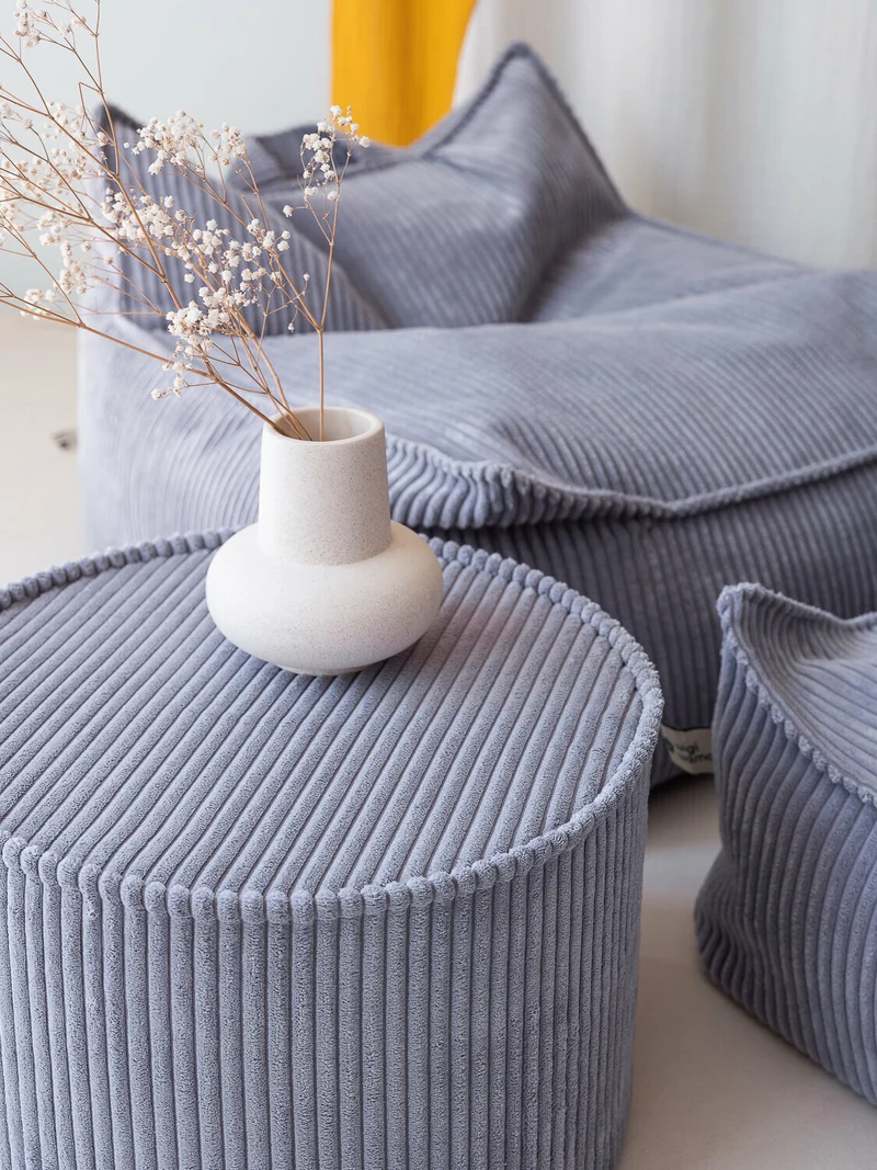 Pouf fauteuil en velours côtelé bleu blueberry 80 x 70 cm - Wigiwama