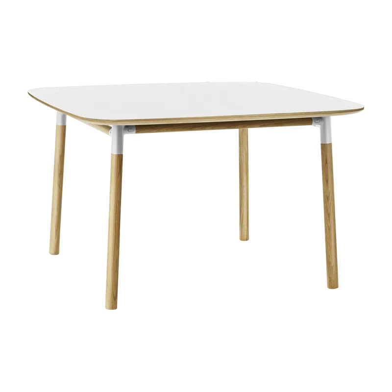 Table à manger carrée en chêne et stratifié blanc 120 x 120 cm Form - Normann Copenhagen