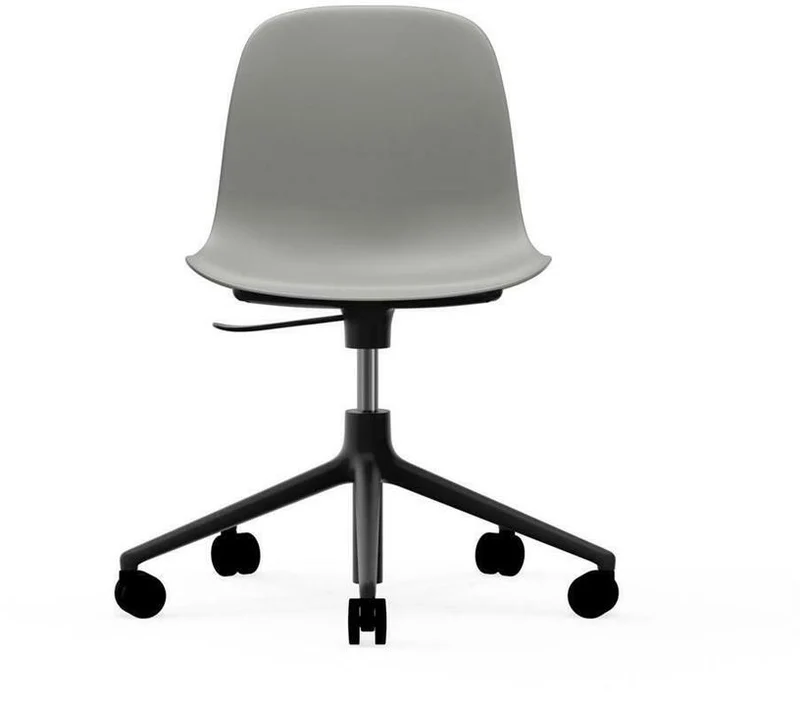 Chaise de bureau réglable à roulettes en pp grise et base noire Swivel 5W Grey - Normann Copenhagen