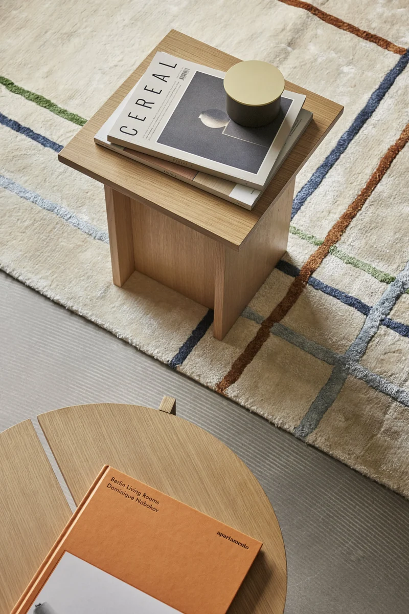 Table d'appoint carrée en chêne naturel 35 x 35 cm - Hübsch