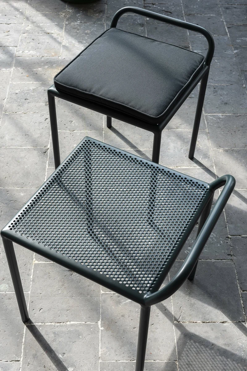 Tabouret de jardin en acier vert 52 cm Fontainebleau - Serax