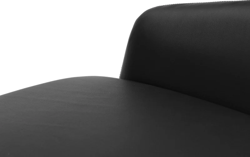Fauteuil bas avec pieds en acier noir et assise en cuir noir Era - Normann Copenhagen