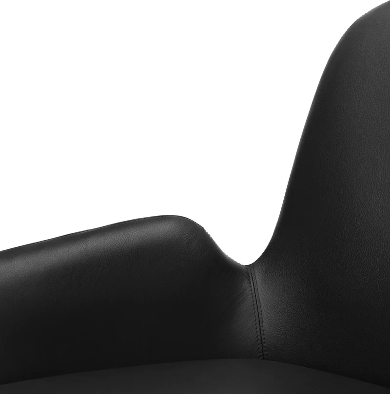Fauteuil bas avec pieds en acier noir et assise en cuir noir Era - Normann Copenhagen