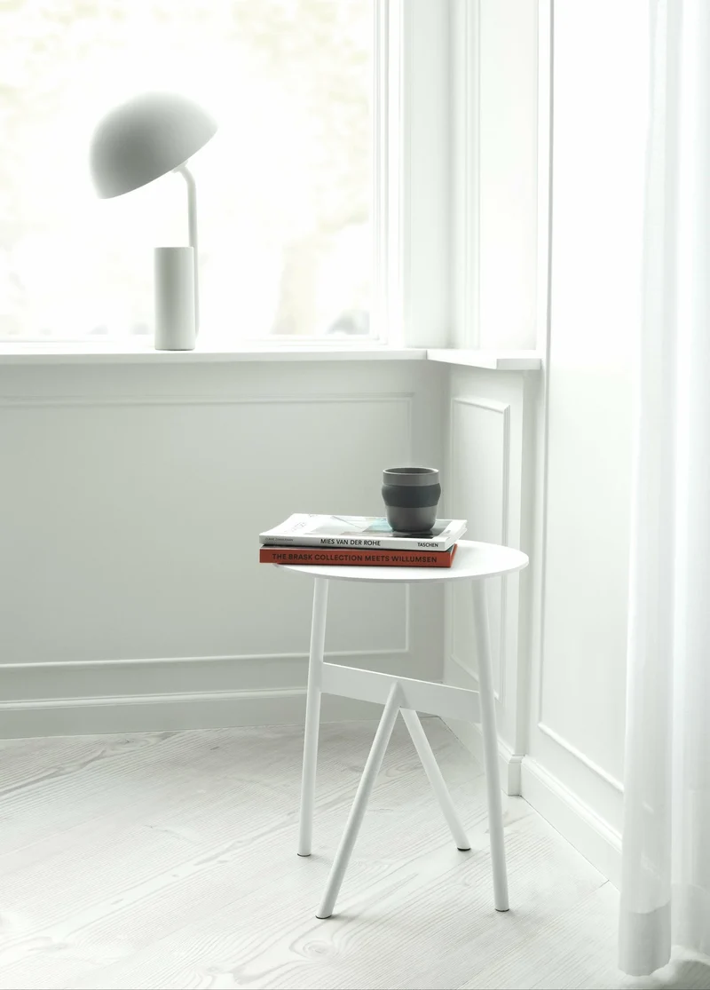 Table d'appoint en acier blanc Ø37cm Stock blanc - Normann Copenhagen