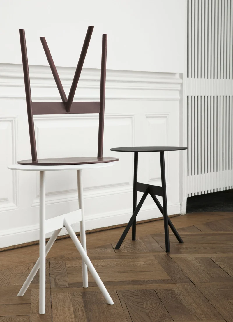 Table d'appoint en acier bordeaux Ø37cm Stook Wine - Normann Copenhagen