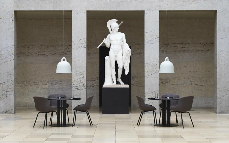 Table à manger en marbre noir 110cm Scala Marble - Normann Copenhagen