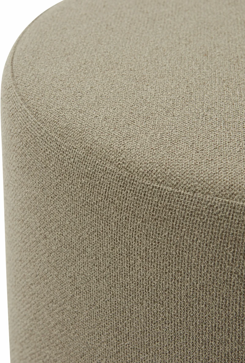 Pouf en bouclé taupe 70 x 60 cm Stilla - AYTM