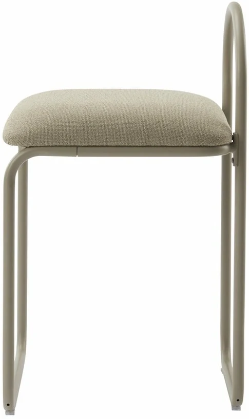 Chaise en bouclé taupe 37 x 39 cm Angui - AYTM