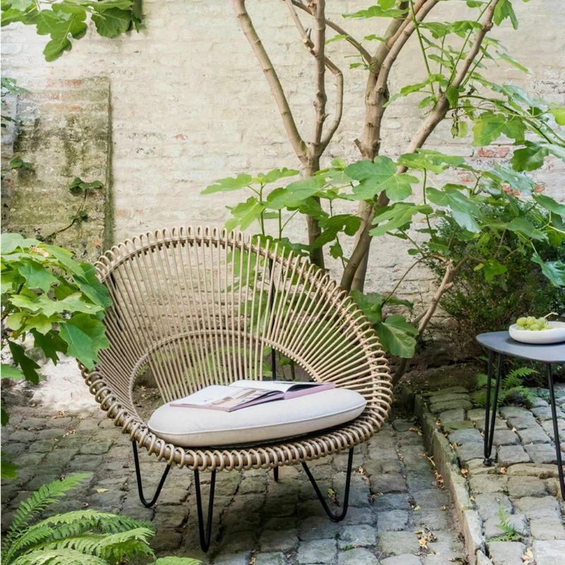 Fauteuil d'extérieur camel et coussin canvas Roy Cocoon - Vincent Sheppard