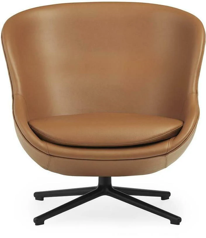 Fauteuil bas pivotant en aluminium noir et cuir marron Hyg - Normann Copenhagen