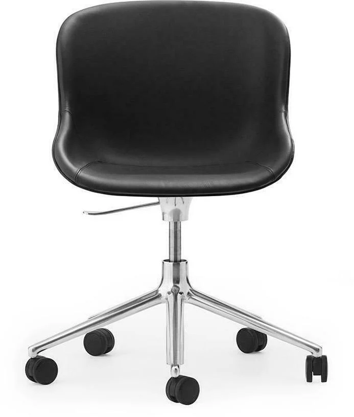 Chaise pivotante 5 roues en aluminium et cuir noir Hyg - Normann Copenhagen
