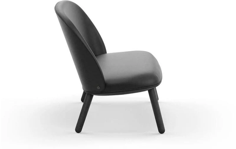 Canapé en cuir noir et pieds en chêne noir 145 cm Ace - Normann Copenhagen