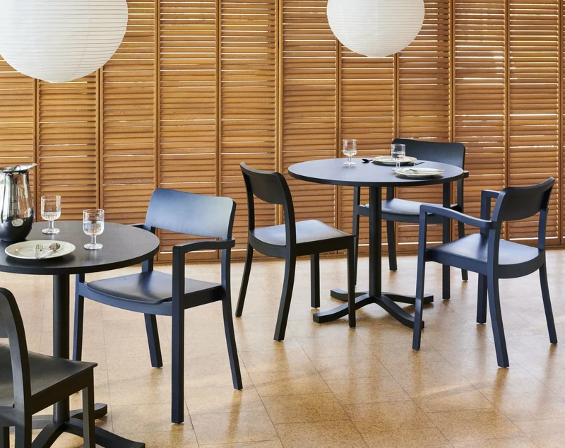Chaise en frêne bleu nuit Pastis - Hay