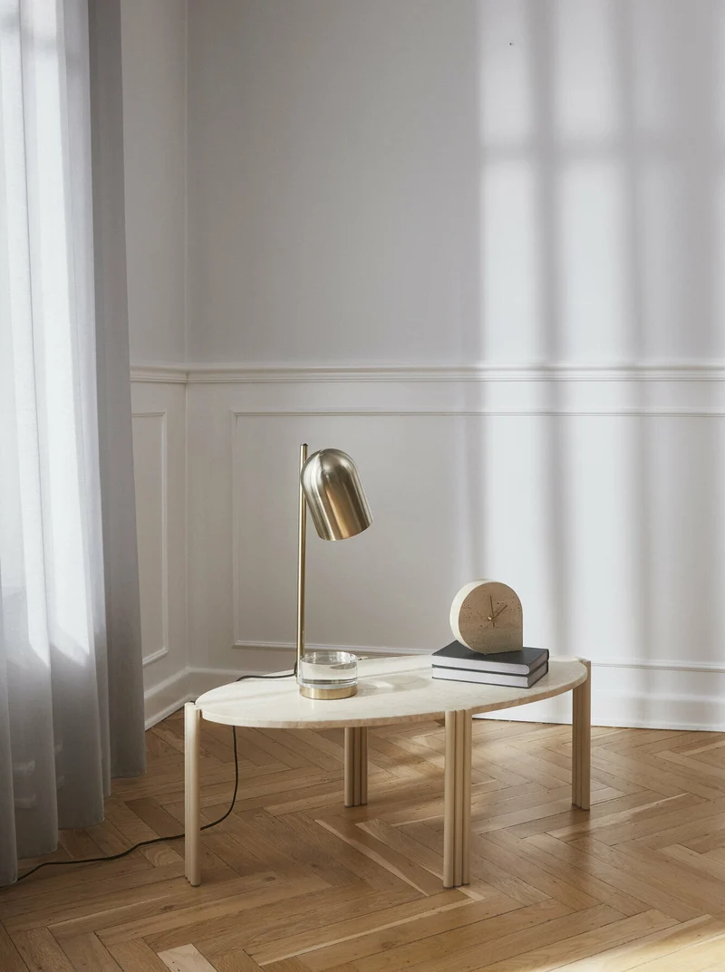 Table basse ovale en acier beige et travertin 92,4 x 47,6 cm Tribus - AYTM