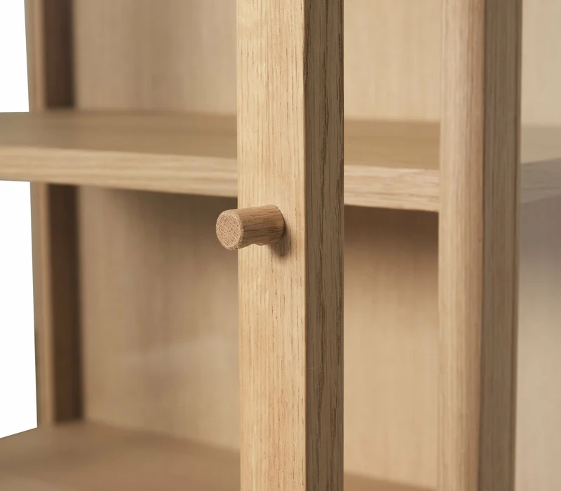 Cabinet en bois de chêne naturel et verre Kaiser - Hübsch