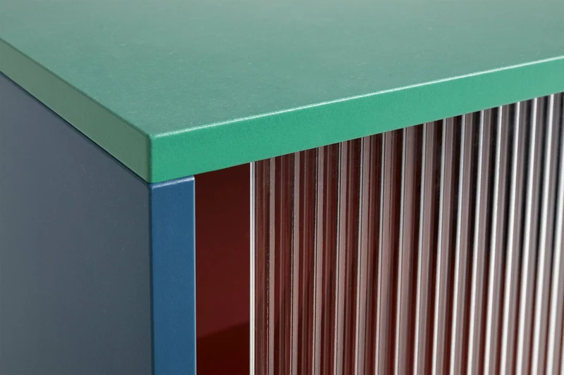 Vaisselier en bois Multi et portes vitrées Colour Cabinet - Hay
