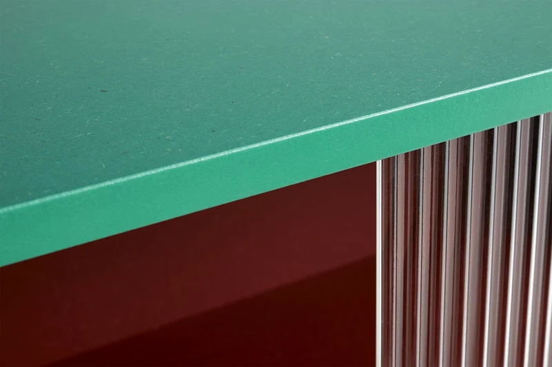 Vaisselier en bois Multi et portes vitrées Colour Cabinet - Hay