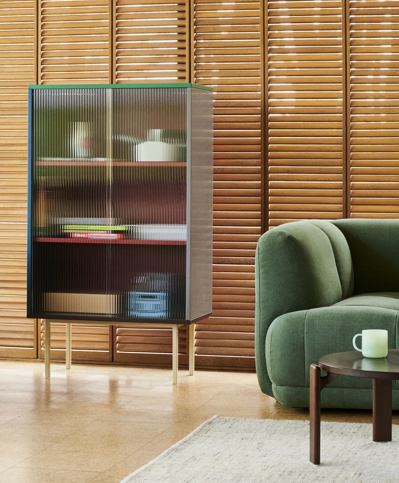 Vaisselier en bois Multi et portes vitrées Colour Cabinet - Hay