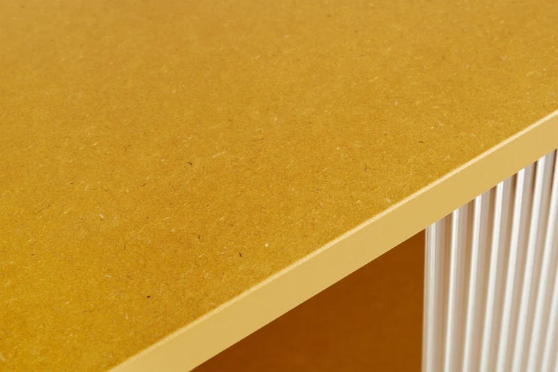 Vaisselier en bois jaune et portes vitrées Colour Cabinet - Hay