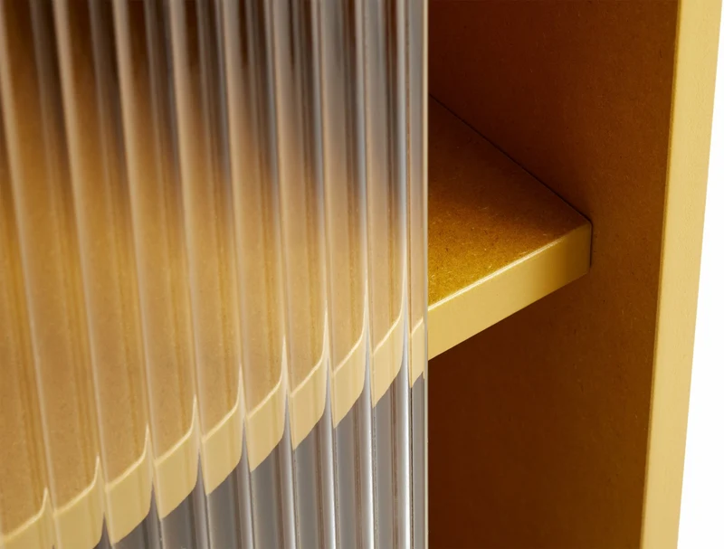 Vaisselier en bois jaune et portes vitrées Colour Cabinet - Hay