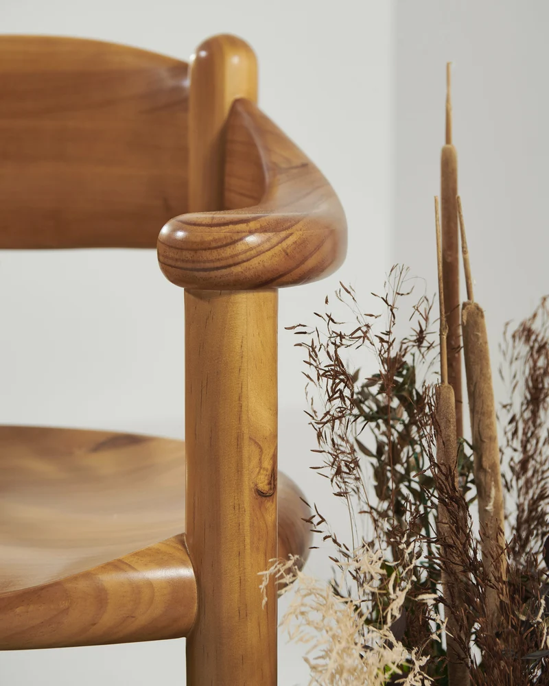 Chaise avec accoudoirs en pin Golden Daumiller - Gubi