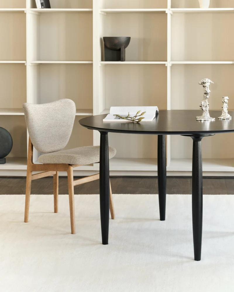 Table à dîner ronde en chêne noire 120 cm Oku - NORR11