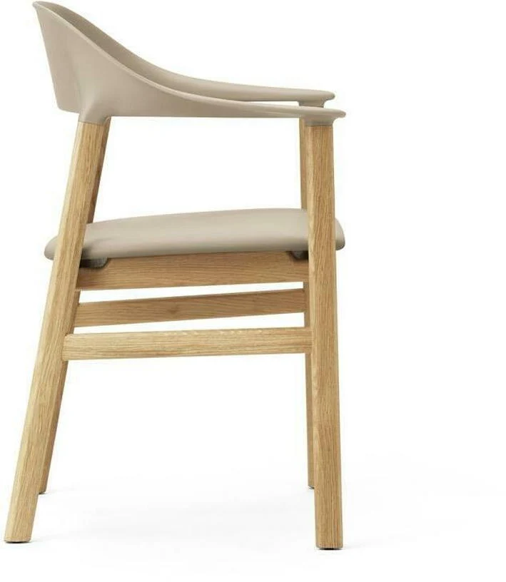 Chaise avec accoudoirs en chêne et cuir sable Herit Spectrum Leather Sand - Normann Copenhagen