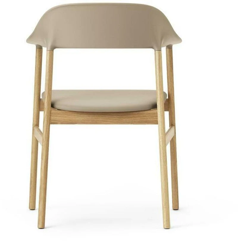 Chaise avec accoudoirs en chêne et cuir sable Herit Spectrum Leather Sand - Normann Copenhagen