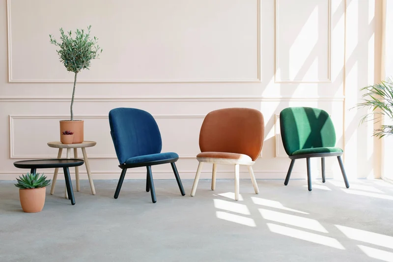 Fauteuil en frêne et tissu gris Naïve - Emko