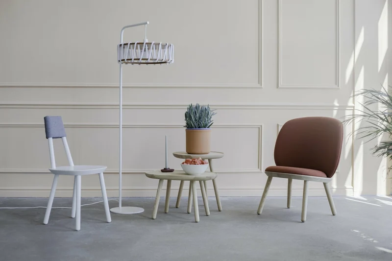 Fauteuil en frêne et tissu gris Naïve - Emko