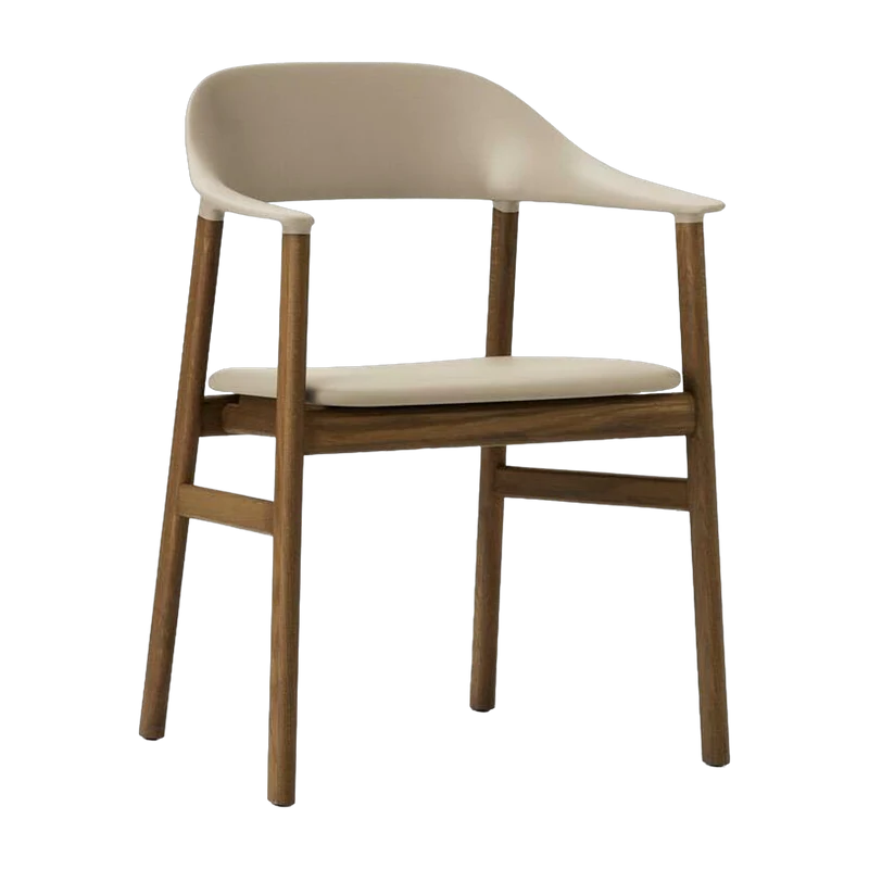 Chaise avec accoudoirs en chêne teinté et cuir sable Herit Spectrum Leather Sand - Normann Copenhagen