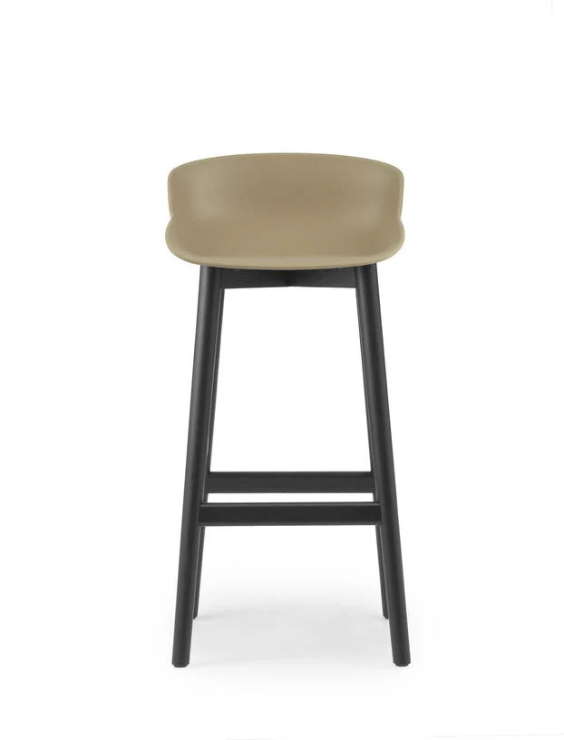 Tabouret de bar en chêne vernis noir et pp sable 75 cm Hyg - Normann Copenhagen