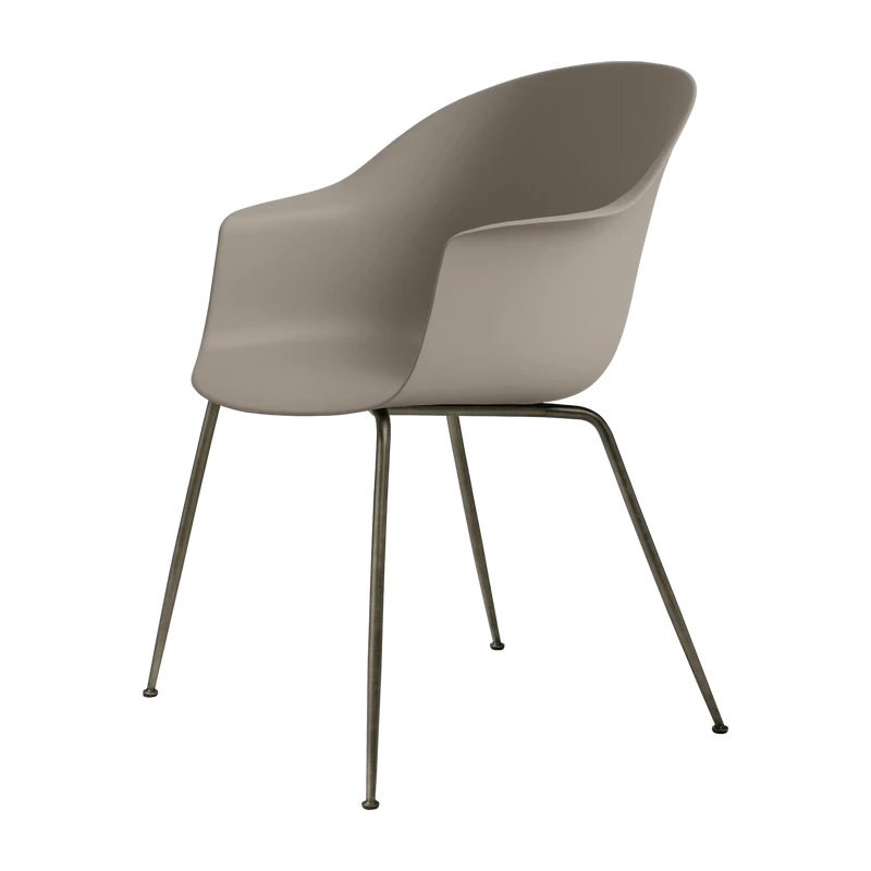 Chaise beige en laiton vieilli Bat - Gubi