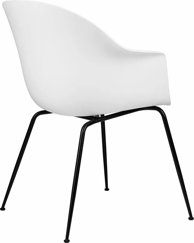 Chaise blanche piètement noir mat Bat - Gubi