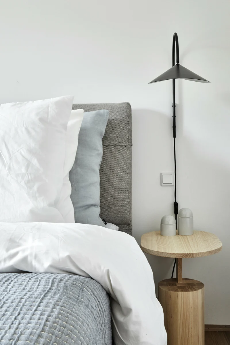 Table d'appoint en frêne naturel Insert - Ferm Living