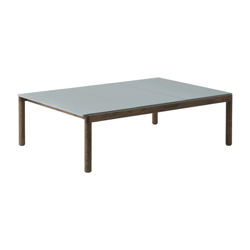 Table basse en grès bleu pâle lisse et chêne foncé 85 x 120 cm Couple - Muuto