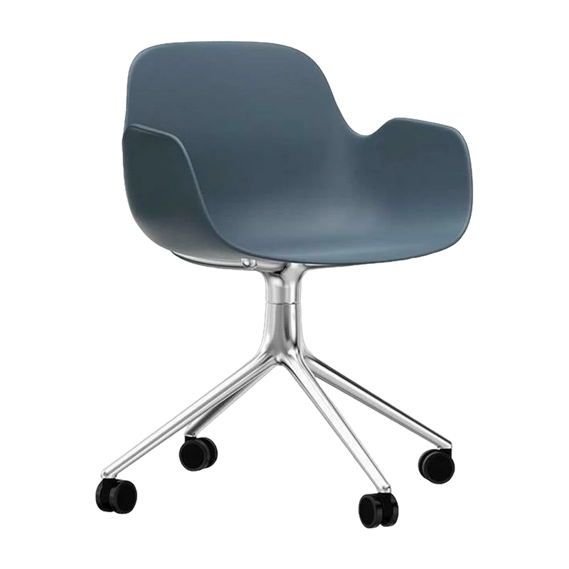 Chaise de bureau à roulettes avec accoudoirs en polypropylene bleue Swivel 4W bleu - Normann Copenhagen