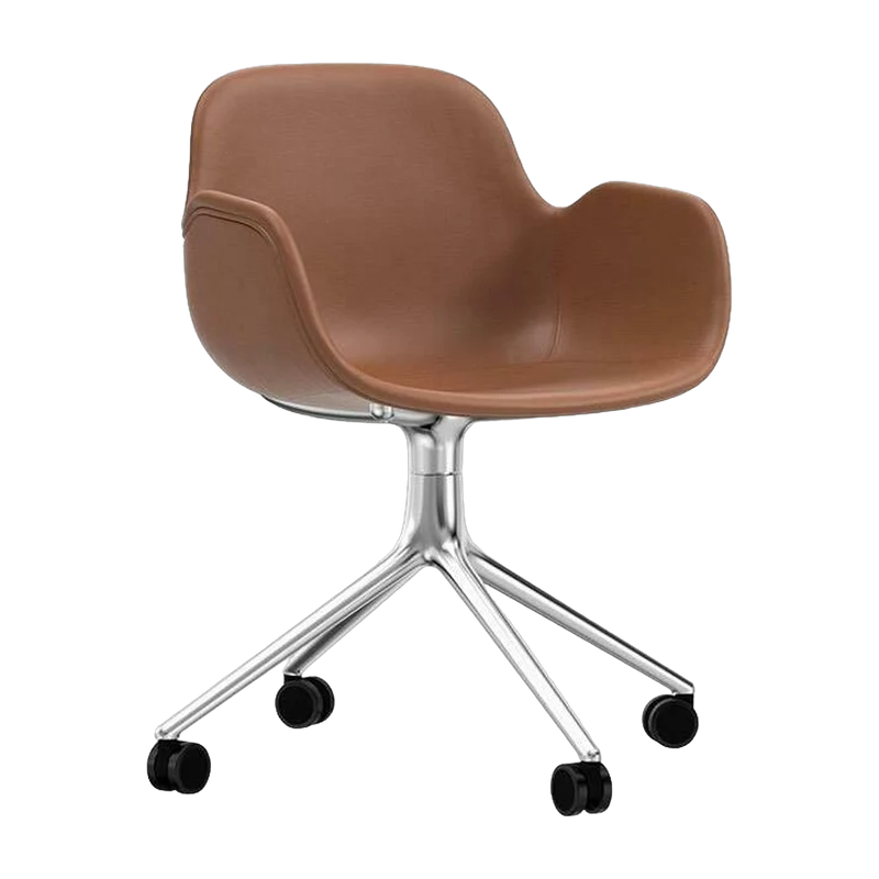 Chaise de bureau à roulette avec accoudoirs en cuir marron Swivel 4W Ultra Leather Ultra 41574 - Normann Copenhagen