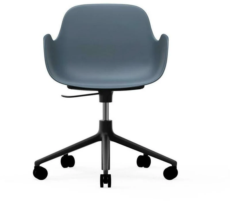 Chaise de bureau réglable à roulettes avec accoudoirs en pp bleue Swivel 5W bleu - Normann Copenhagen