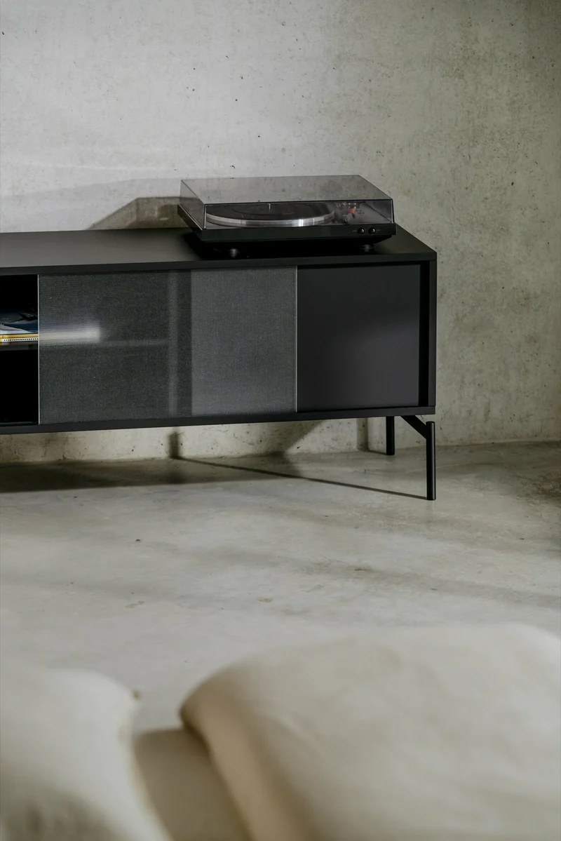 Meuble TV en acier noir volcan Met Mini - noo.ma