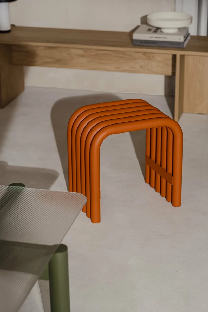 Tabouret en acier écorce d'orange Nokk - noo.ma