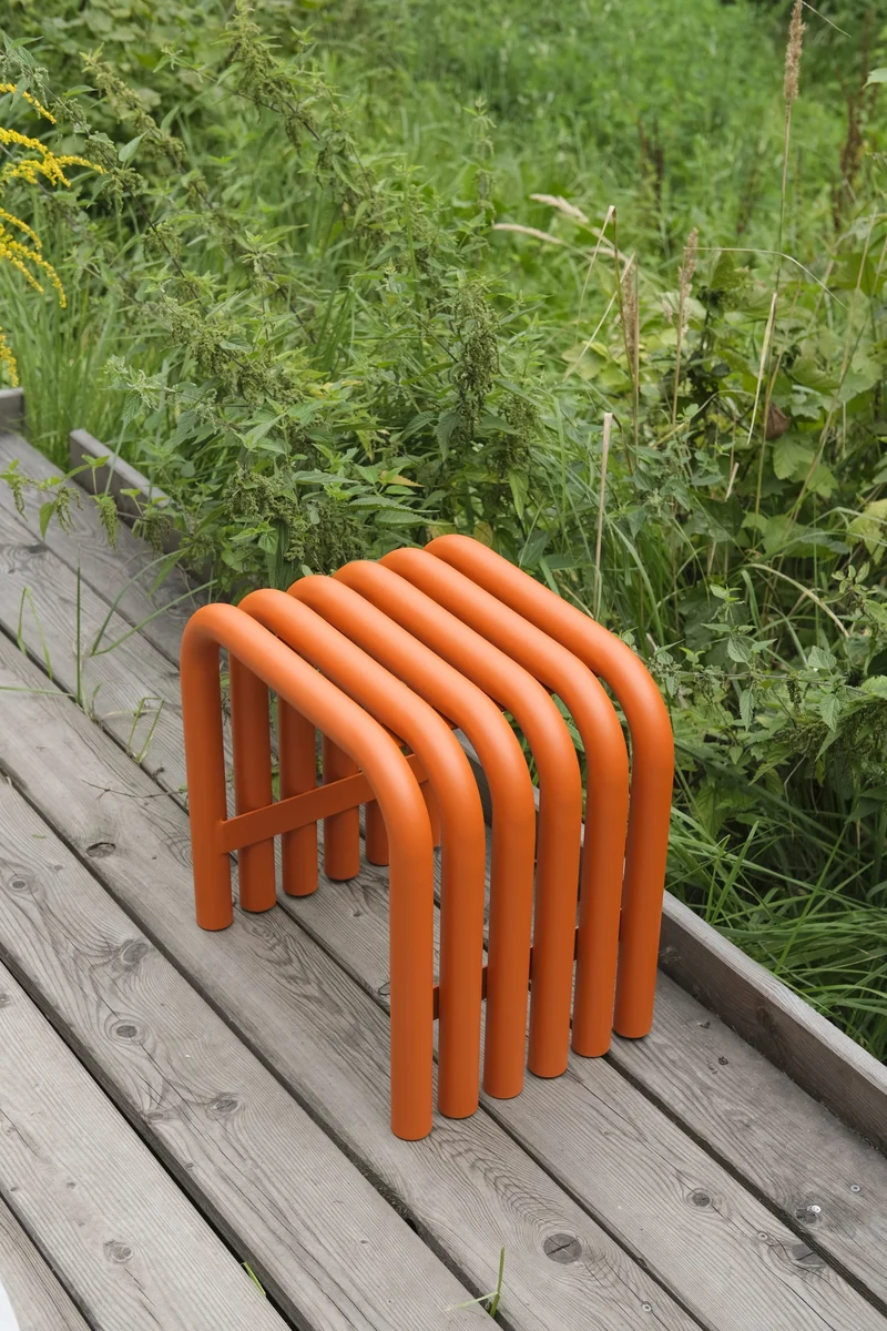 Tabouret en acier écorce d'orange Nokk - noo.ma