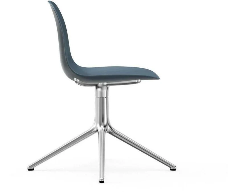Chaise de bureau en polypropylène bleue Swivel 4L bleu - Normann Copenhagen