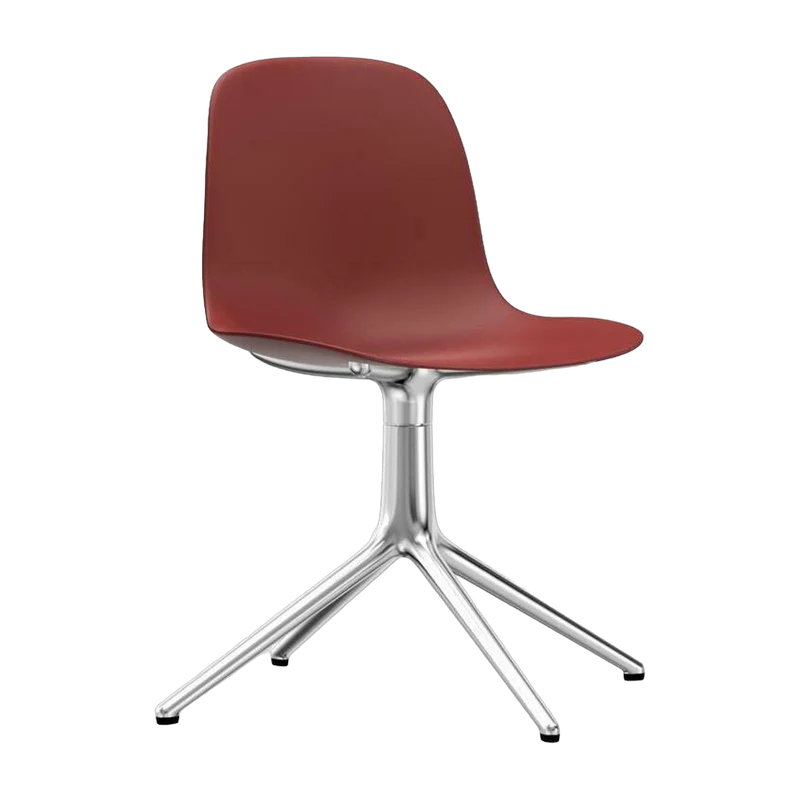 Chaise de bureau en polypropylène rouge et pieds aluminium Swivel 4L - Normann Copenhagen