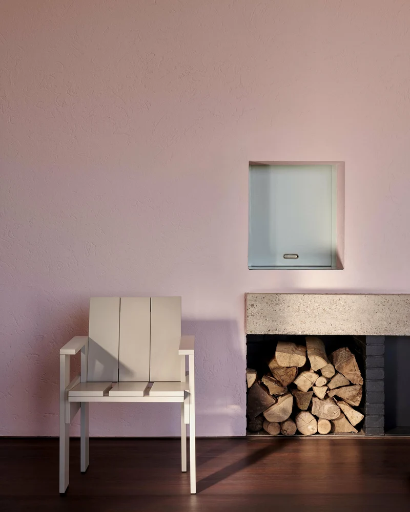 Chaise d'extérieur en pin noire Crate - Hay