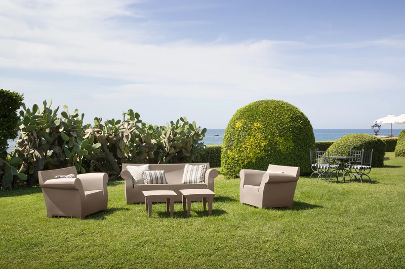Table basse de jardin carrée blanche Bubble Club - Kartell