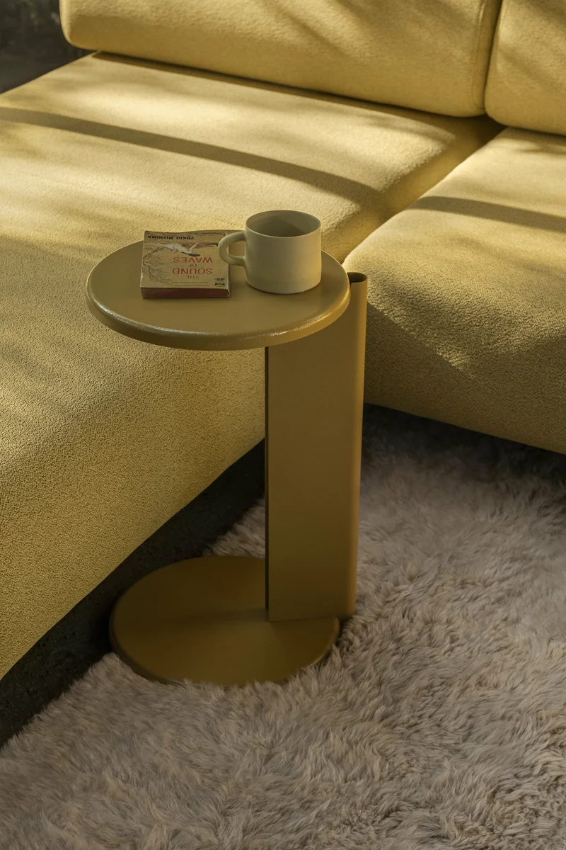 Table d'appoint en acier jaune ocre 56 cm Lolly - Hem